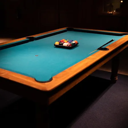 Trhovky Hotel *